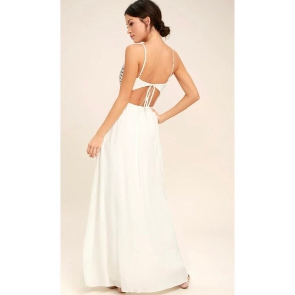 Lulu’s white embroidered maxi dress, vacation, wedding, size M. - Picture 2 of 6